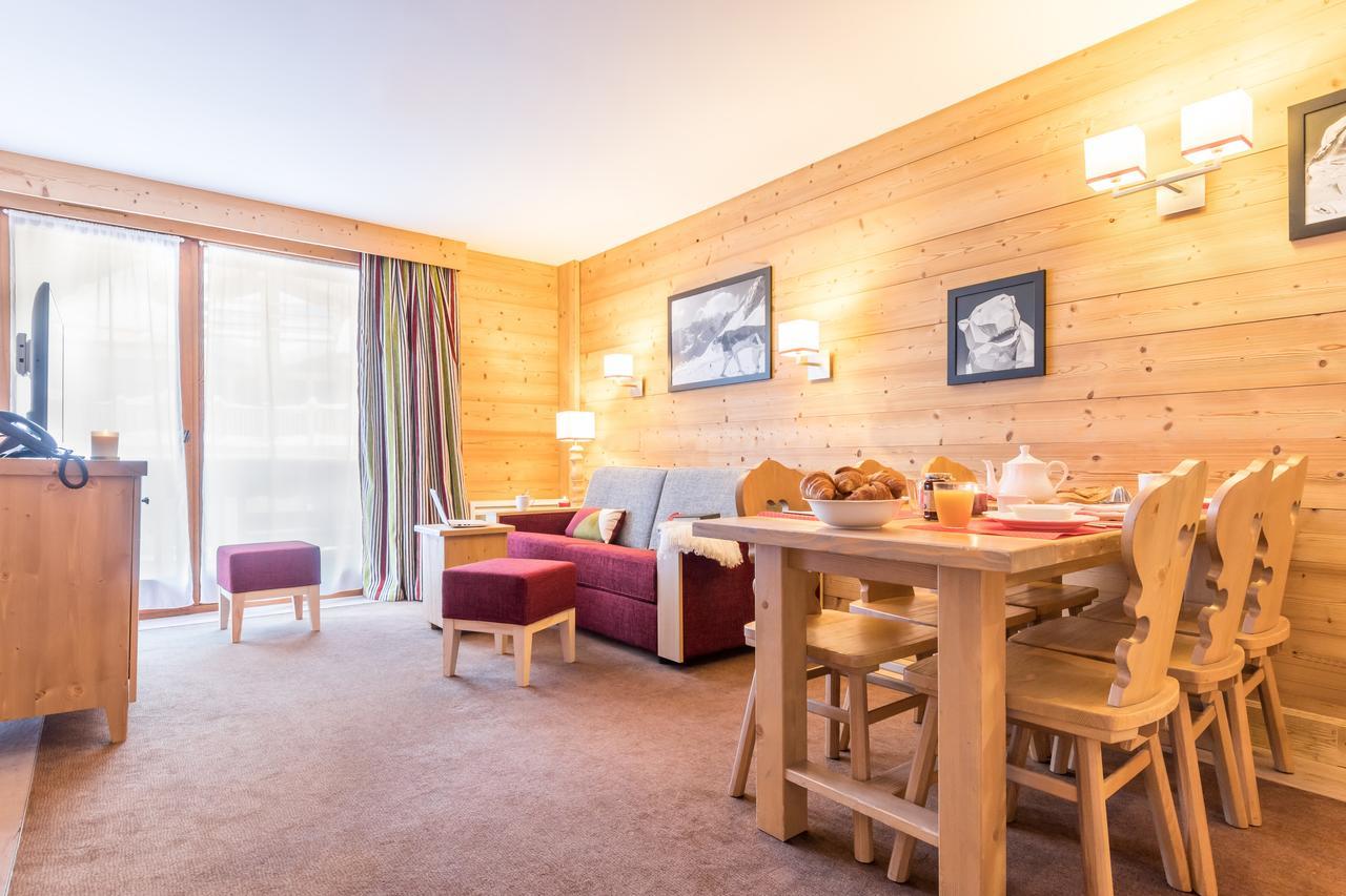 Two-Bedroom Apartment,631265085:JPEG